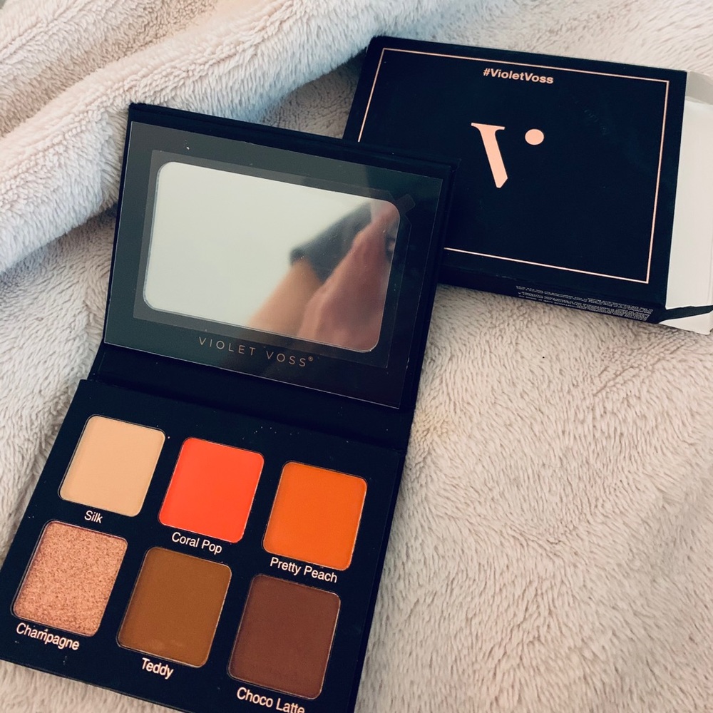 Violet Voss eyeshadow